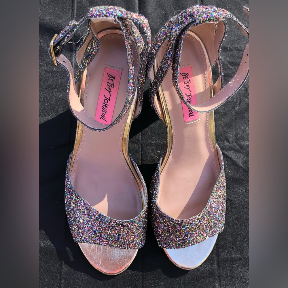 Betsey Johnson Glissten Rainbow Glitter Heels size 9